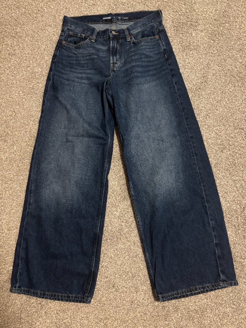NWOT -- Old Navy Mid Rise Baggy Wide Leg Jeans